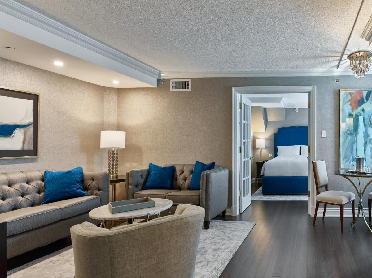 Chateau Vaudreuil Ngoại thất bức ảnh A suite at the Ritz-Carlton, Boston